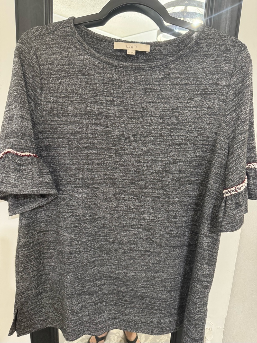 Loft Heathered Charcoal Ruffle Sleeve Tee